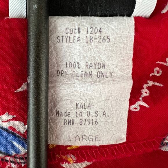 VINTAGE American KALA LARGE 80’s Red Hula Aloha Hawaiian Knot Tie Crop Top Shirt - Picture 6 of 6